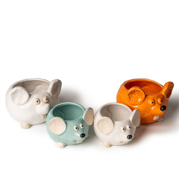 Portacandele in ceramica a forma di topo: danno vita a dolcezza e calore