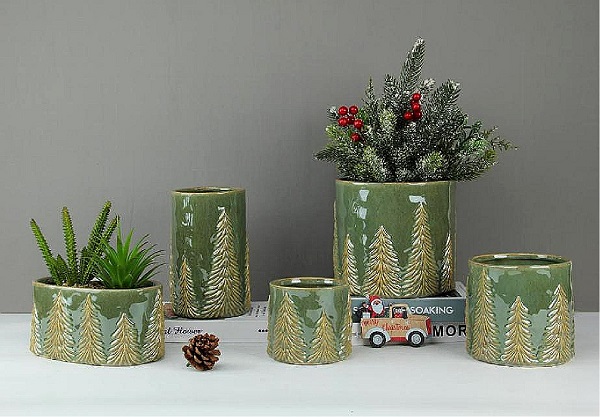 Titolo della notizia: Vuoi che le decorazioni natalizie abbiano un'atmosfera delicata? Questo vaso di pino in ceramica goffrata sarà il tuo nuovo preferito?