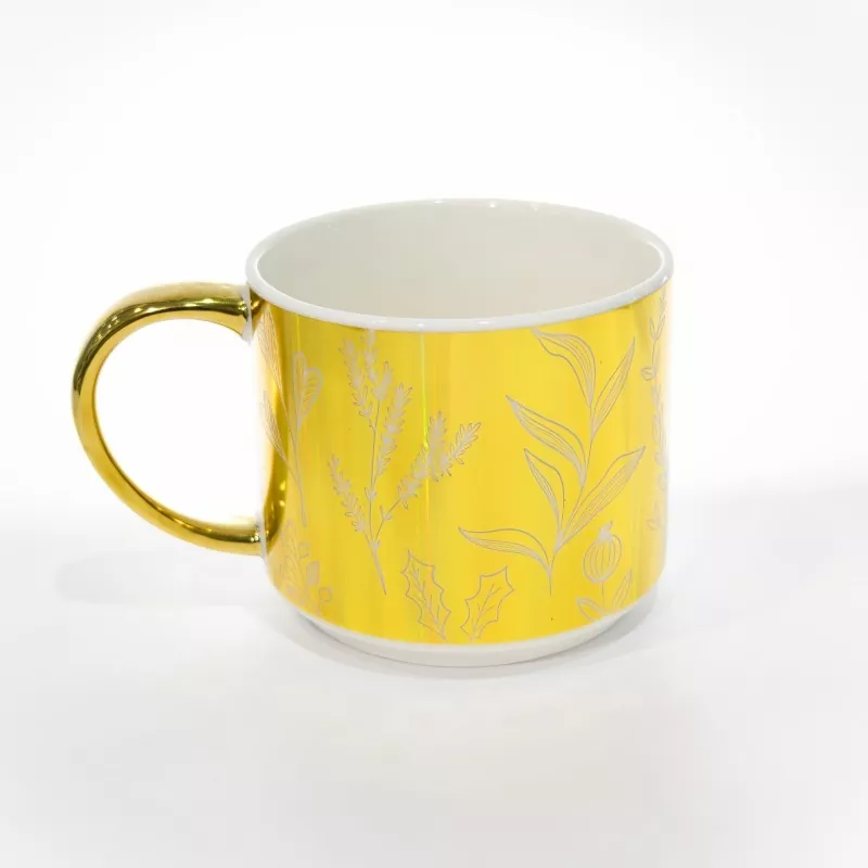 Tazza in ceramica con decalcomania galvanica