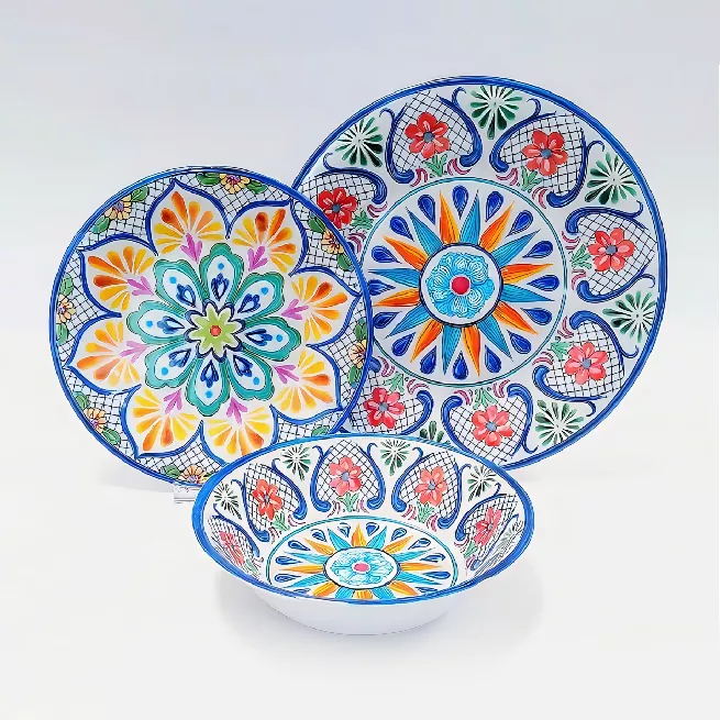 Set Piatti In Ceramica Pop Art