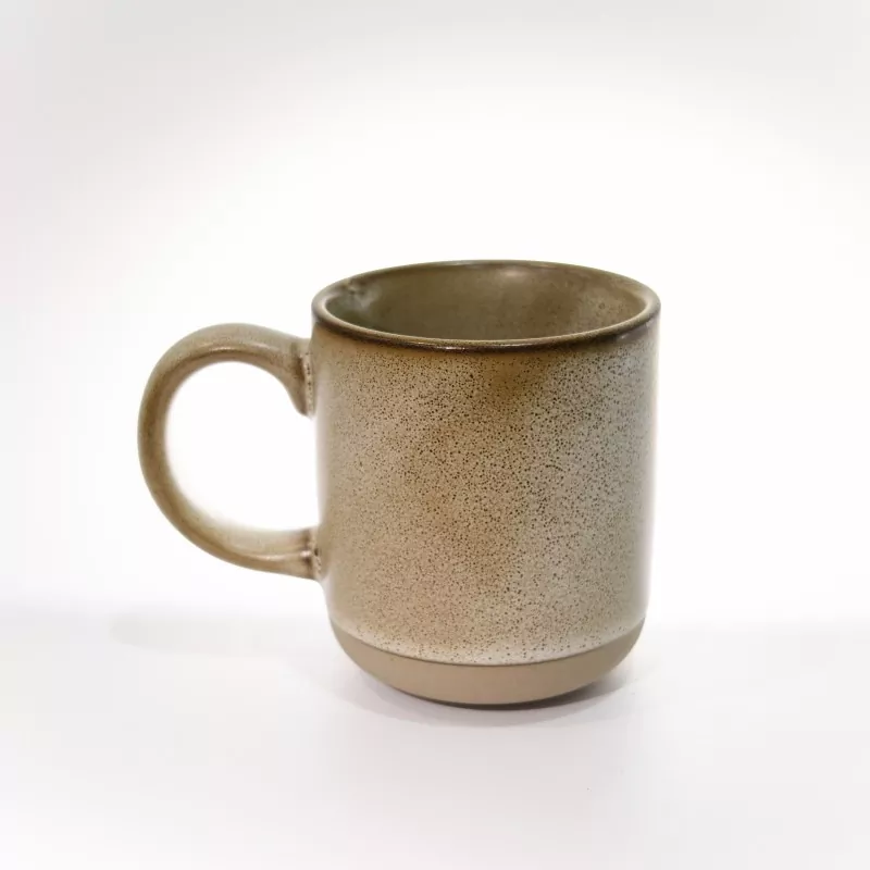 Tazza da viaggio in ceramica semplice e moderna Tazza da viaggio in ceramica semplice e moderna